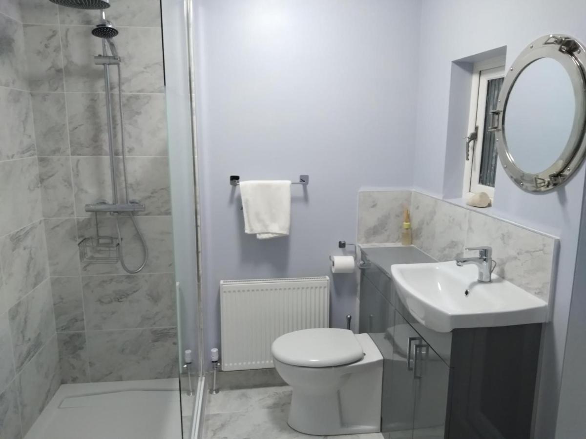 Sea View Cottage, 2 Bedrooms With Stunning Views